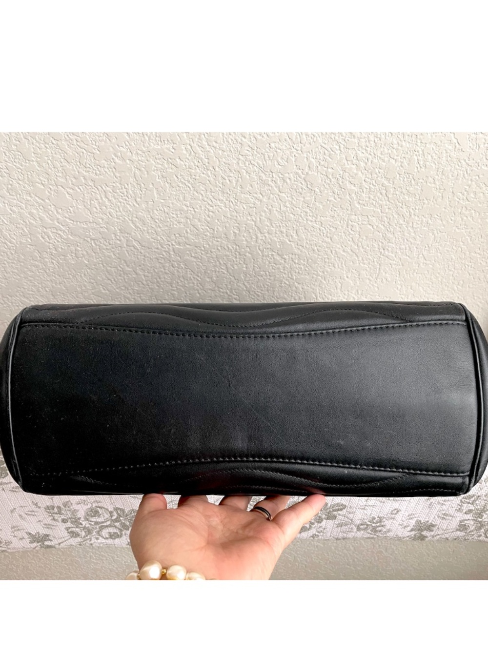 Louis Vuitton New Wave Navy Leather Shoulder Bag - Picture 3 of 8
